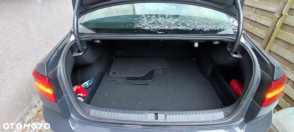 Volkswagen Passat 2.0 TDI BMT Highline DSG - 10