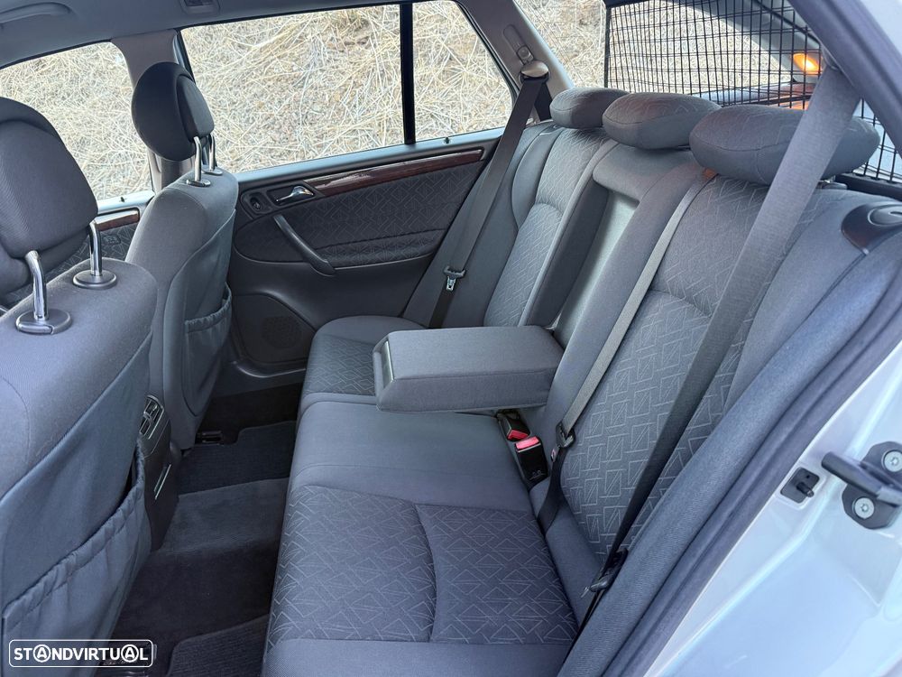 Mercedes-Benz C 220 - 17