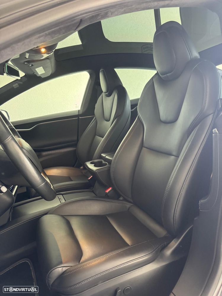 Tesla Model S Performance - 19