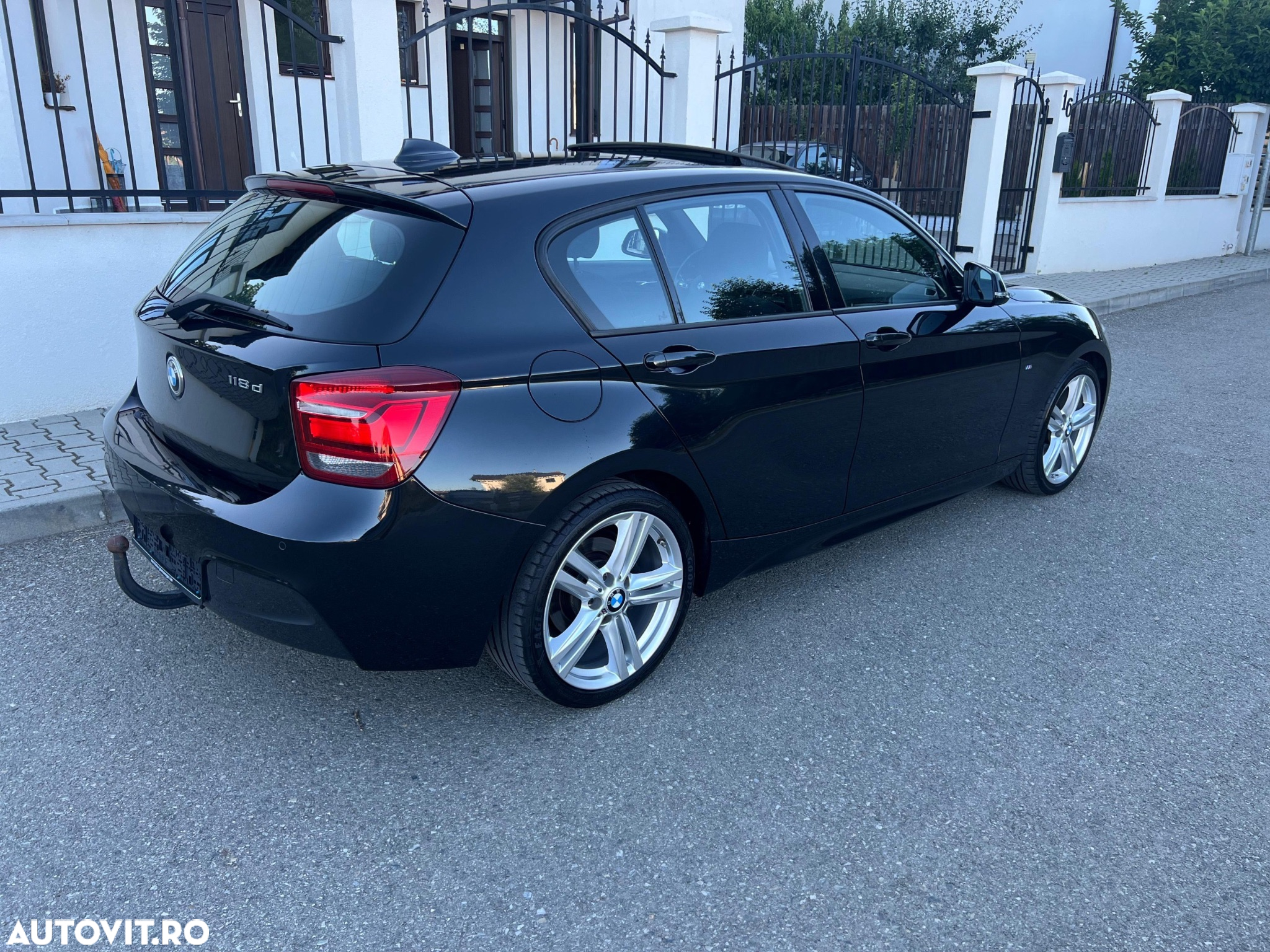 BMW Seria 1 118d Sport Line - 4