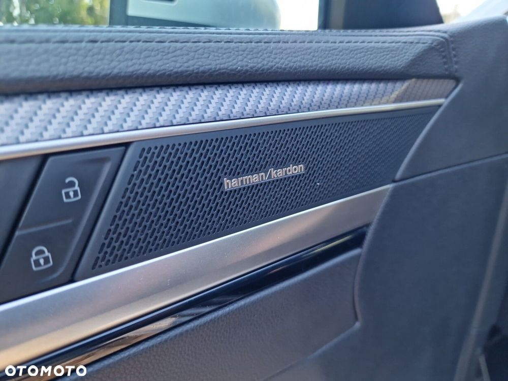 Volkswagen Arteon Shooting Brake 2.0 TSI 4Motion R DSG - 31