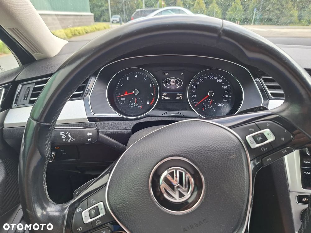 Volkswagen Passat 1.8 TSI BMT Comfortline DSG - 10