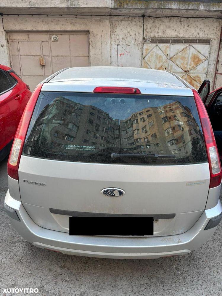 Ford Fusion 1.4 Ambiente - 2