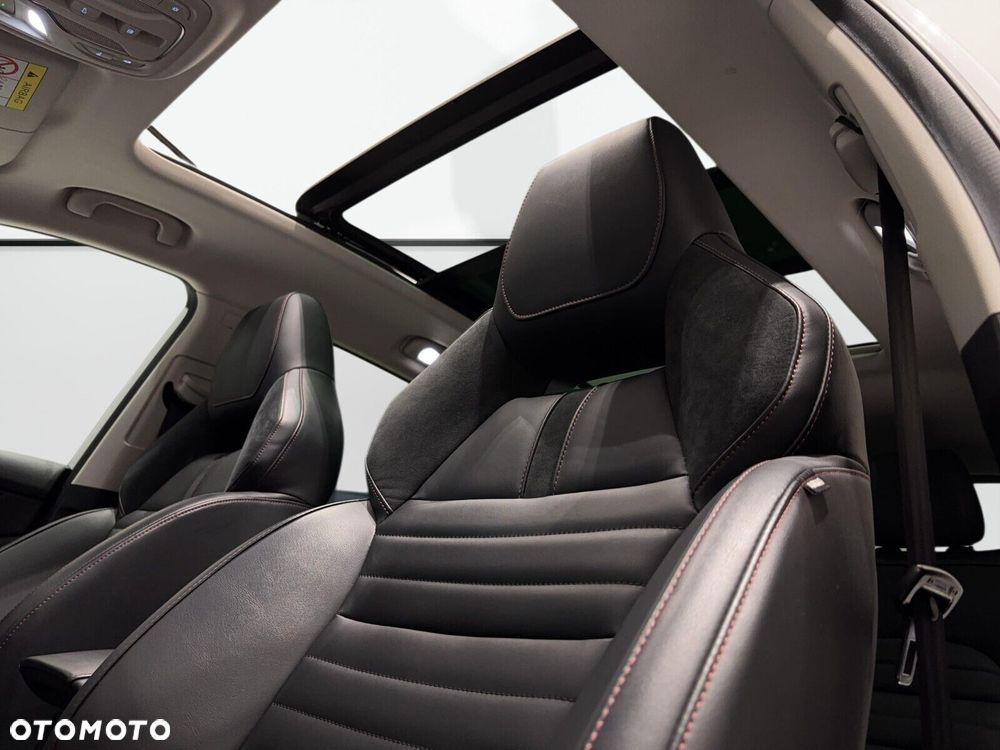 MG HS 1.5 T-GDI Exclusive DCT - 21