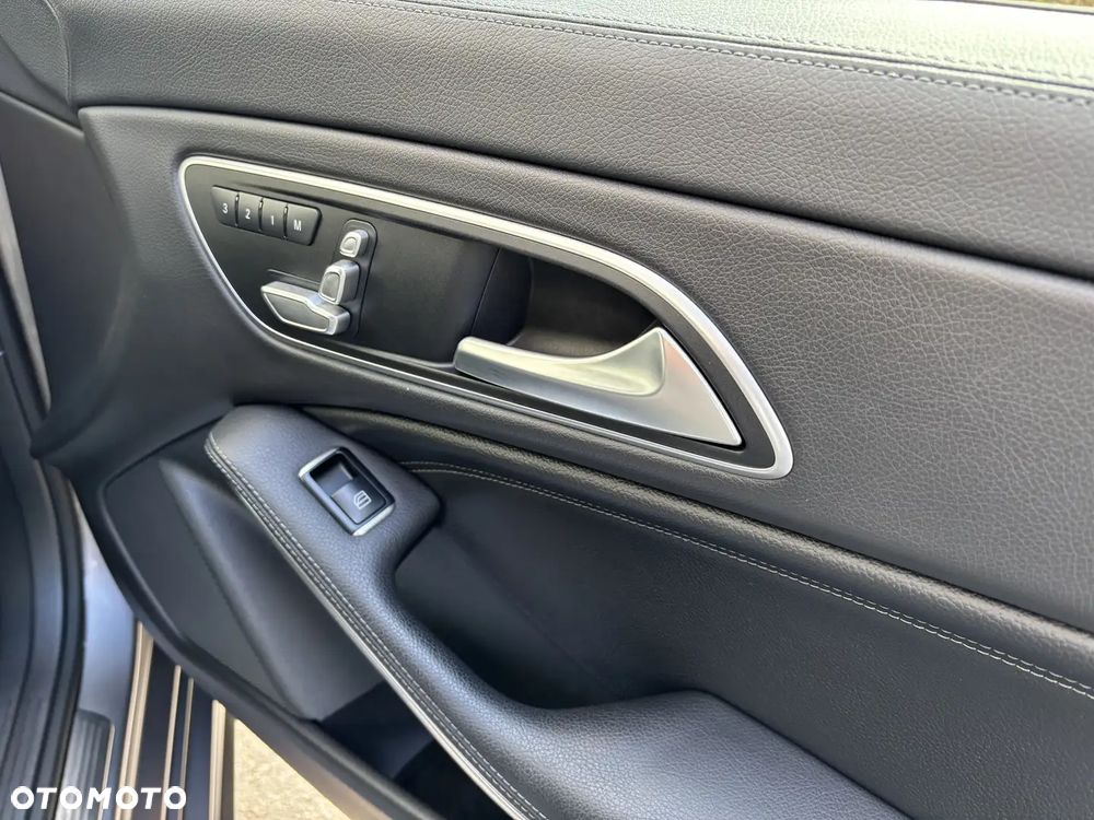 Mercedes-Benz CLA - 13
