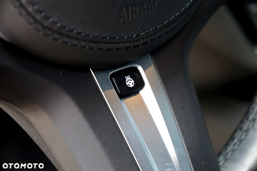 BMW Seria 5 540d xDrive Touring M Sport Edition - 33