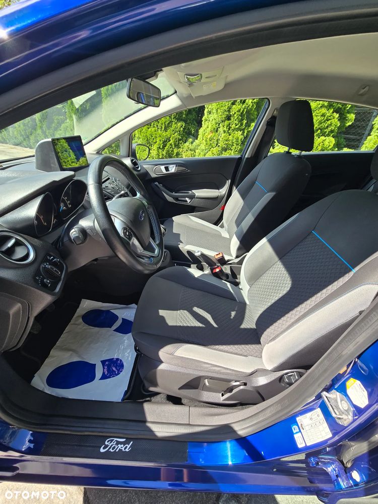 Ford Fiesta 1.0 EcoBoost Titanium - 25