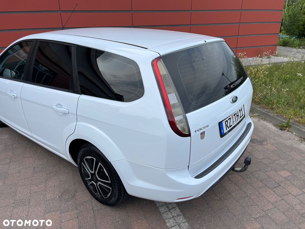 Ford Focus 1.6 16V Style - 21