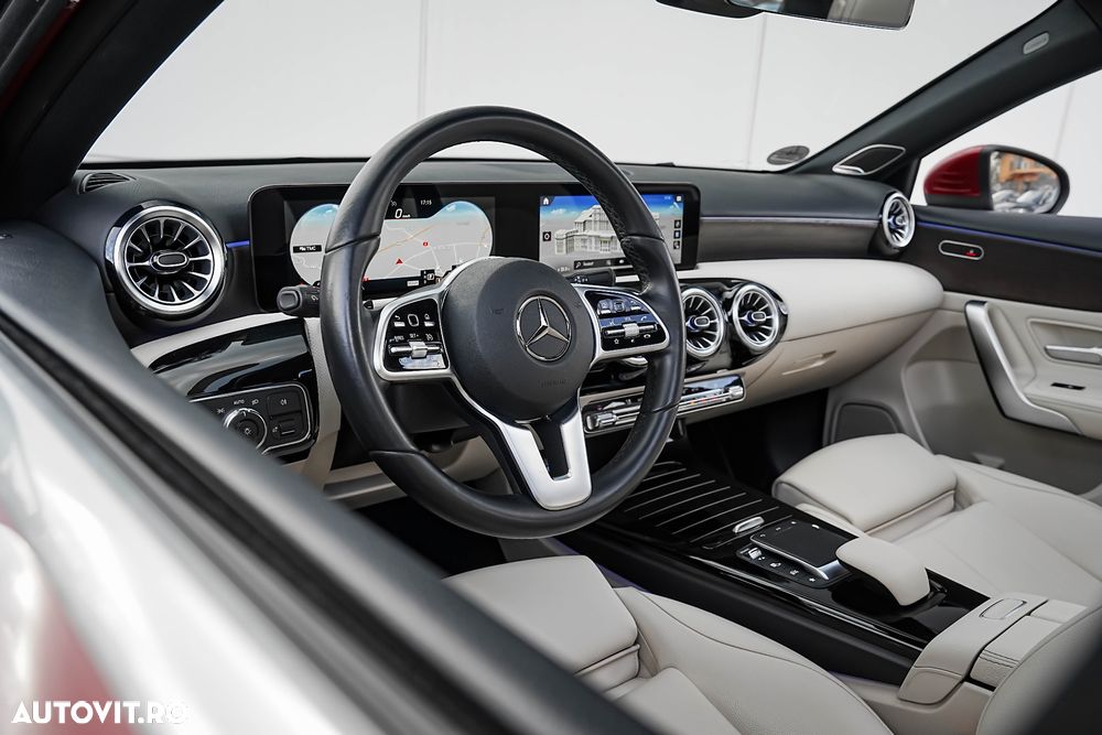 Mercedes-Benz A 250 e Sedan 8G-DCT Edition 2021 - 18