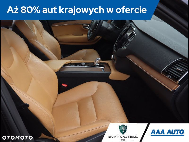 Volvo XC 90 - 10