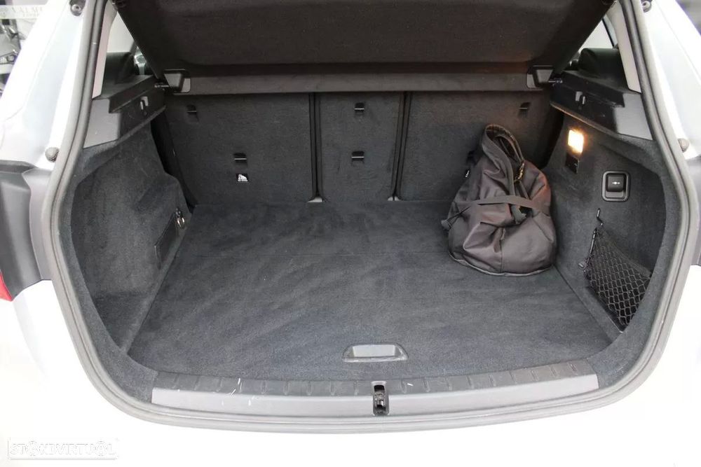 BMW 225xe Active Tourer - 16