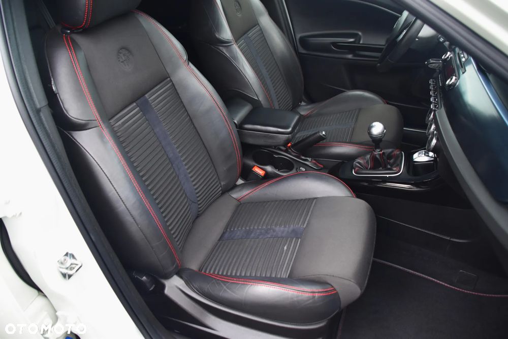 Alfa Romeo Giulietta 1.4 TB 16V Multiair Collezione - 15