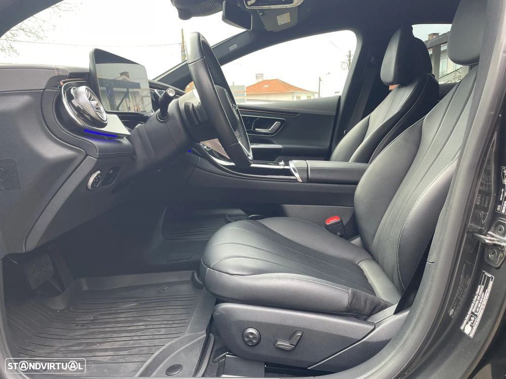 Mercedes-Benz EQE 300 Edition Electric Art - 24