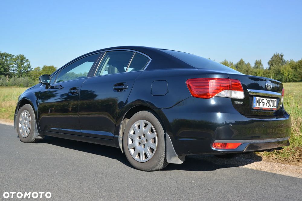 Toyota Avensis 1.6 Active - 2
