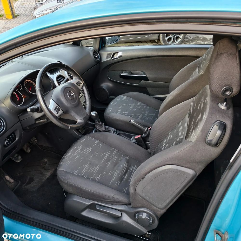 Opel Corsa - 10