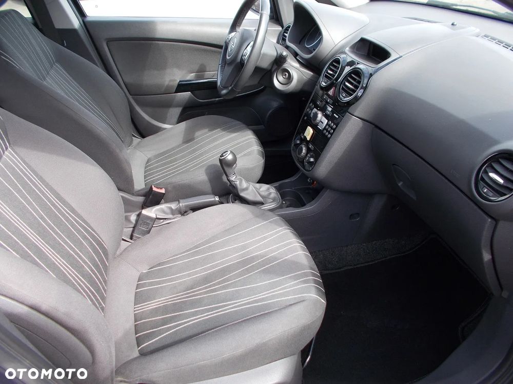 Opel Corsa 1.2 16V Enjoy - 9