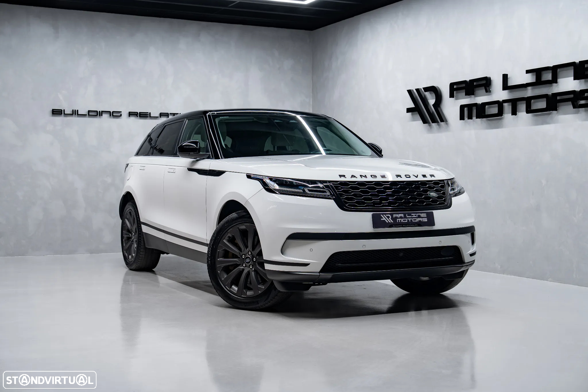 Land Rover Range Rover Velar 2.0 P400e AWD R-Dynamic SE - 4