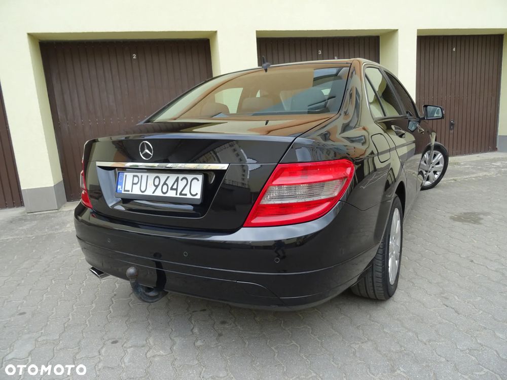 Mercedes-Benz Klasa C 200 CDI DPF Automatik BlueEFFICIENCY - 21