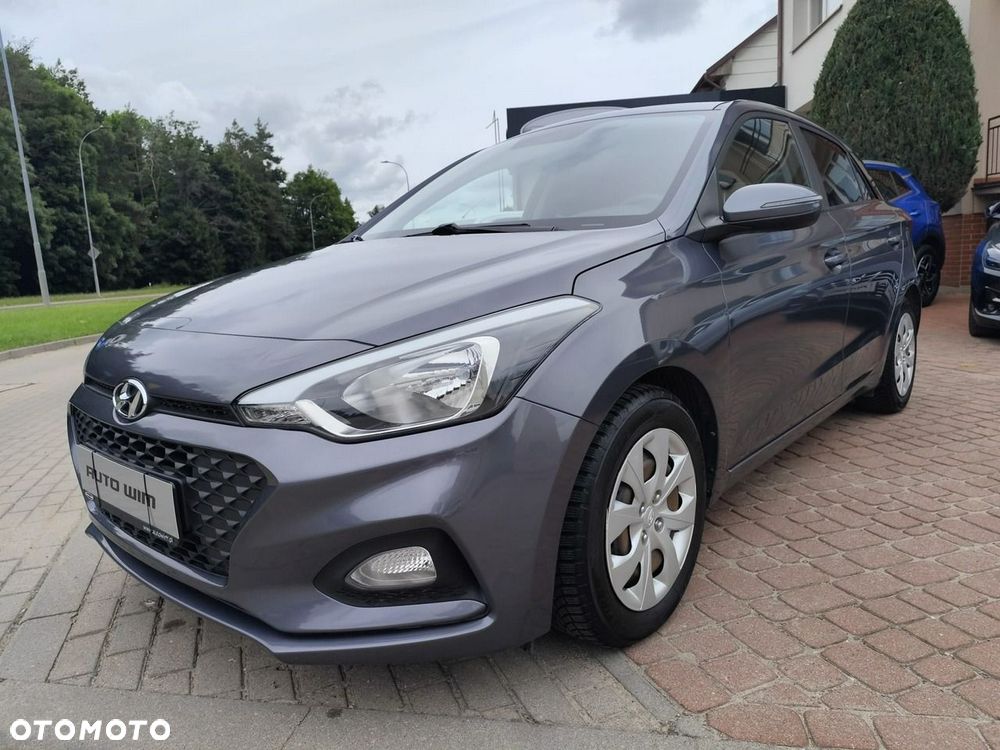 Hyundai i20 - 12
