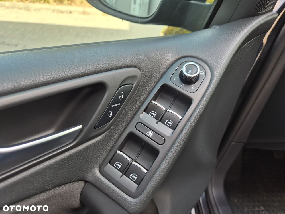 Volkswagen Golf 1.4 TSI BMT Comfortline - 34