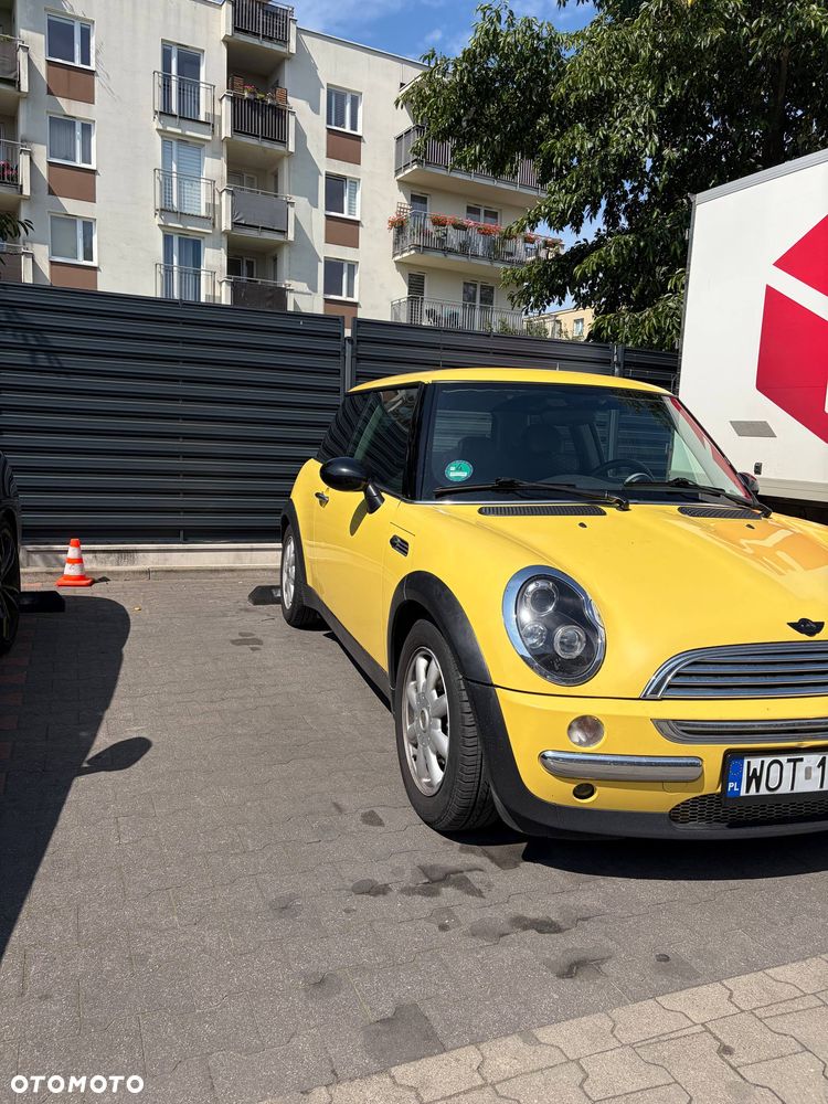 MINI Cooper Standard - 2