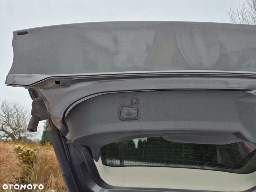 Ford Kuga 2.0 TDCi 4x4 Titanium - 22