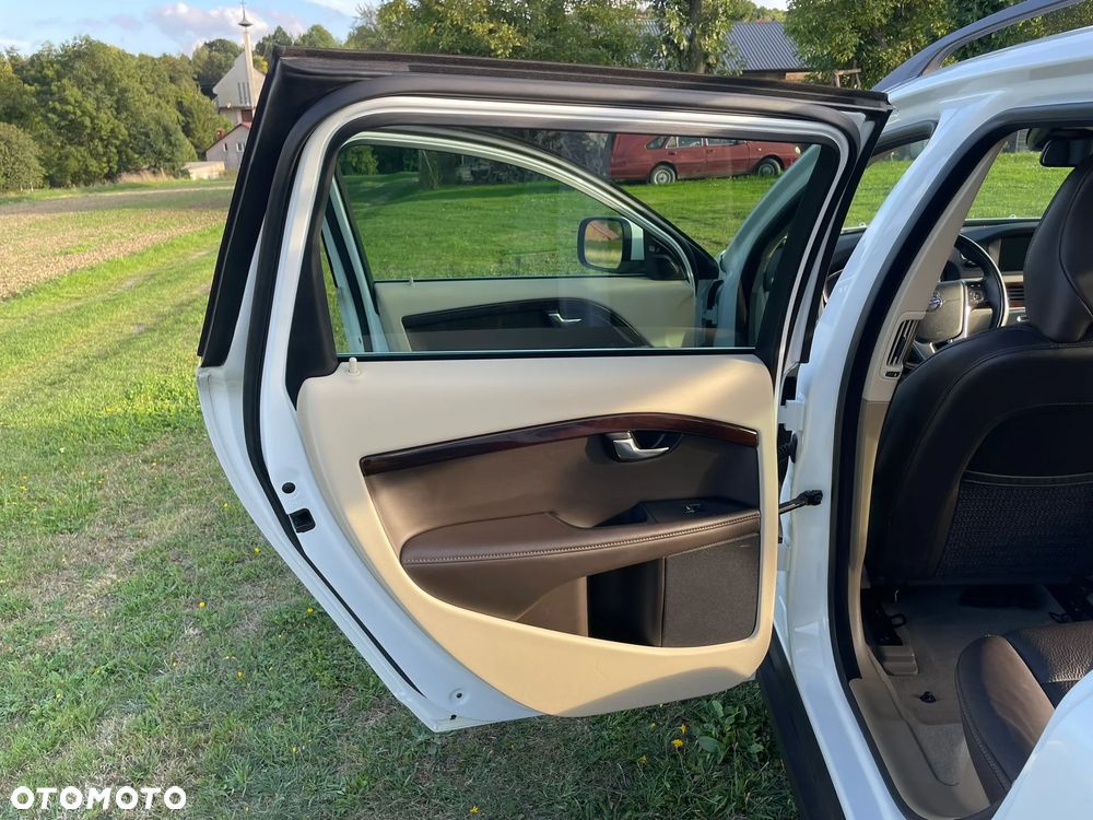 Volvo XC 70 T6 AWD Momentum - 15