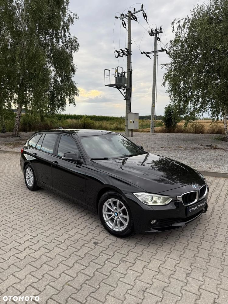 BMW Seria 3 318d DPF Touring - 5