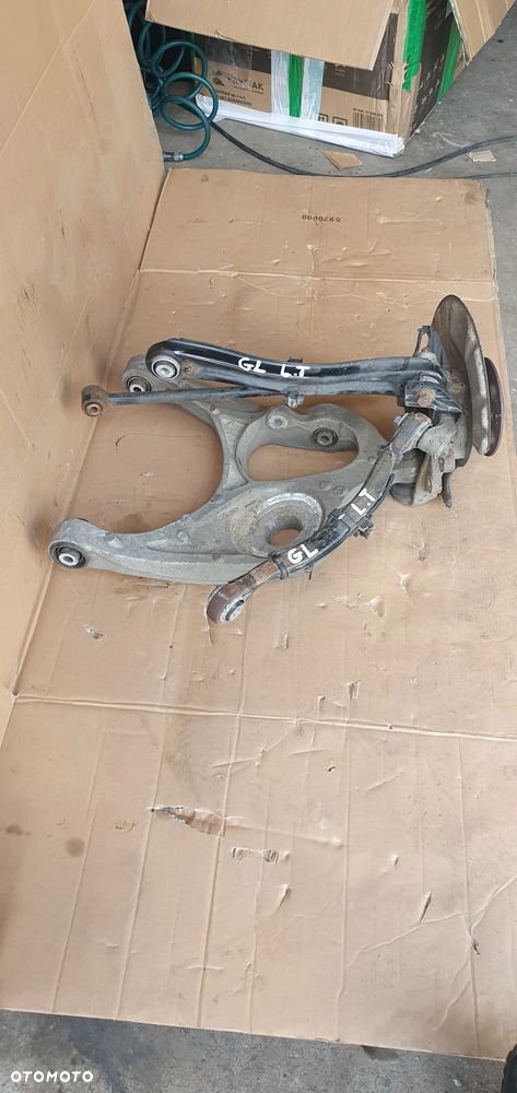 Zwrotnica piasta lewy tył tylna lewa kompletna wahacze Mercedes GL GL350 X166 W166 3.0 CDI - 3