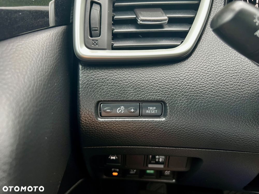 Nissan Qashqai 1.2 DIG-T Acenta Xtronic EU6 - 26