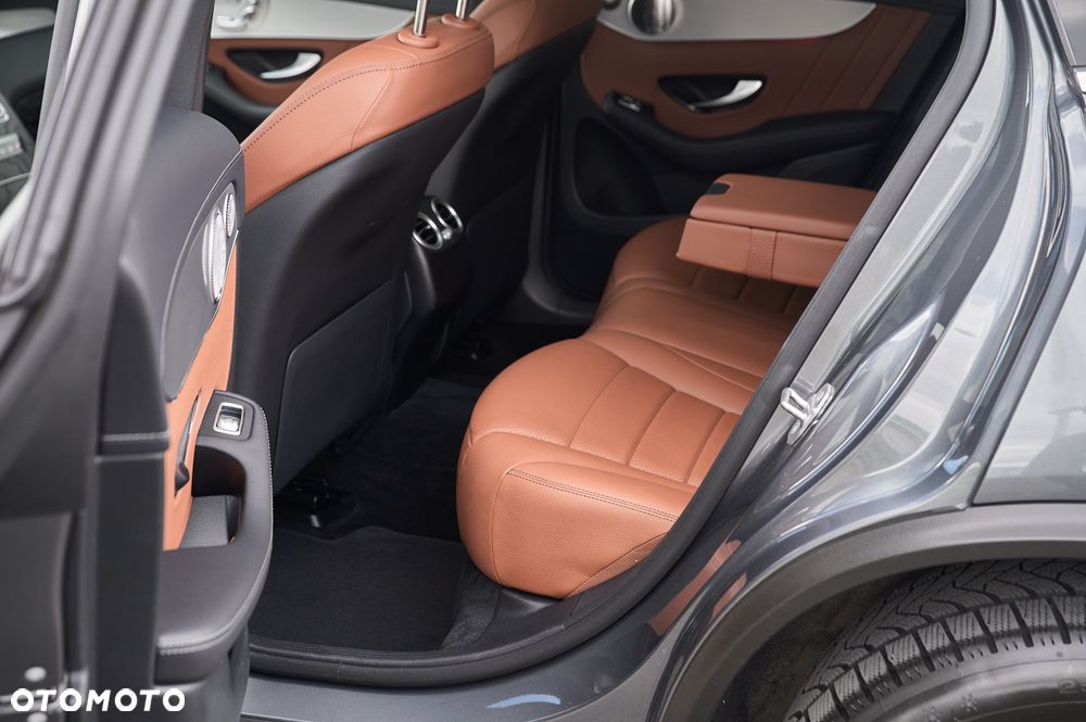 Mercedes-Benz GLC - 23