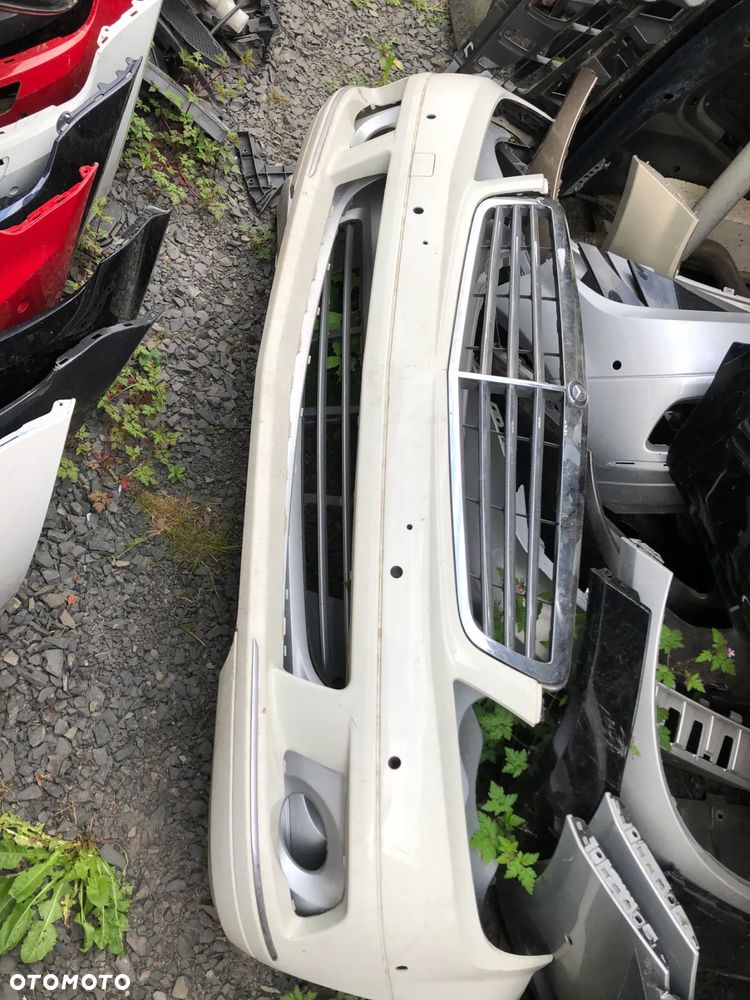 Zderzak przód Mercedes C klasa W204 07-10 a2048850025 grill - 6