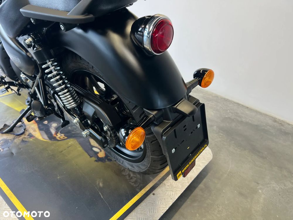 Royal Enfield Meteor - 19