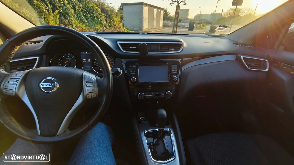 Nissan Qashqai 1.2 DIG-T N-Connecta 18 Xtronic - 5