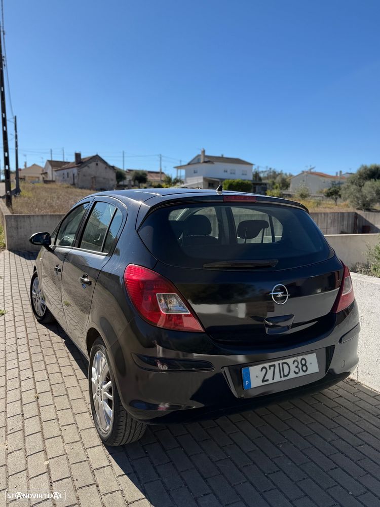 Opel Corsa 1.2 Cosmo - 3