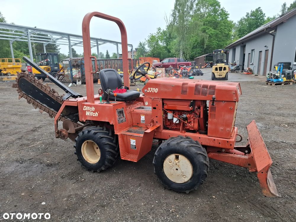 Koparka  łańcuchowa Ditch Witch - 1