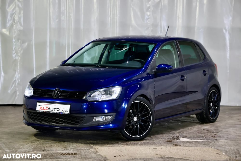 VOLKSWAGEN Polo 2014