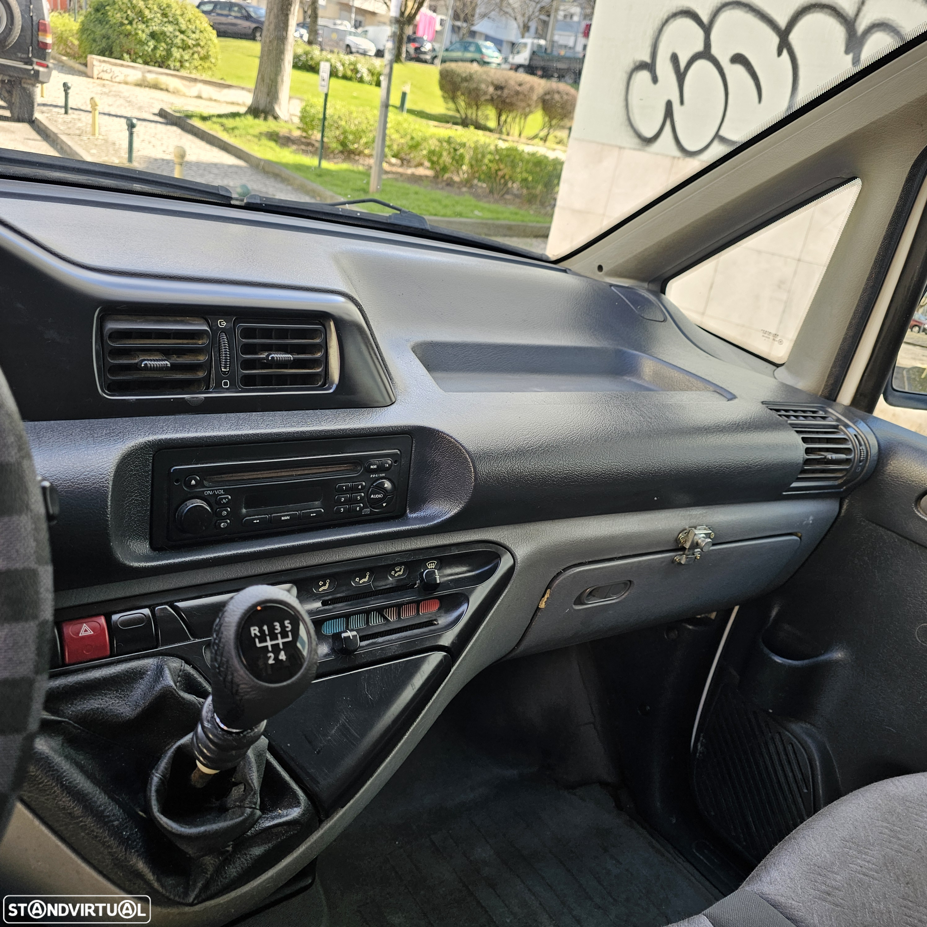 Peugeot expert 2.0HDI - 13