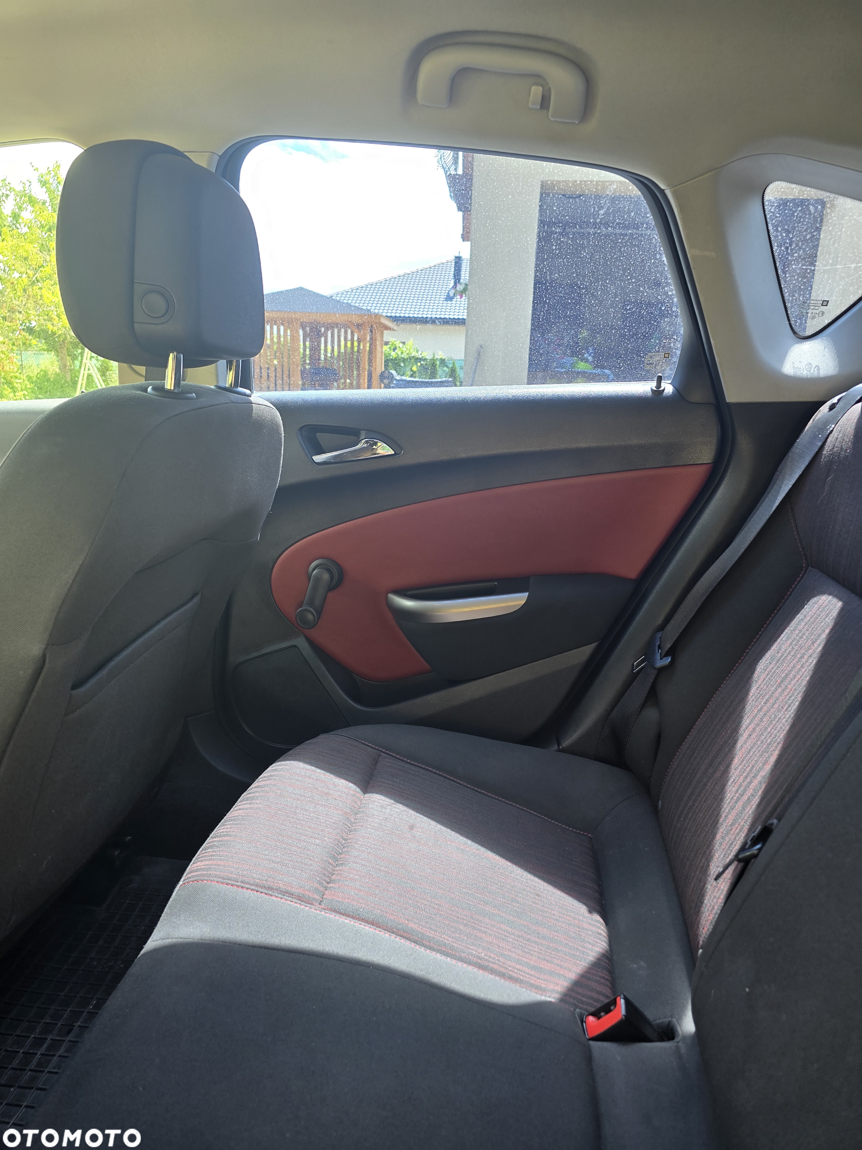 Opel Astra - 10