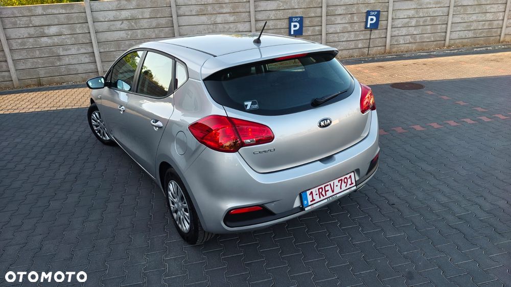 Kia Ceed 1.4 S - 11