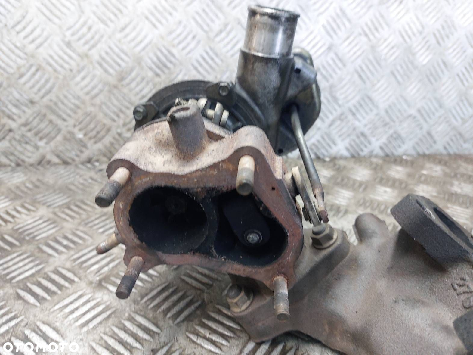 TURBOSPRĘŻARKA TURBINA TOYOTA COROLLA E11 LIFT 2.0 D4D 17201-27020 - 3