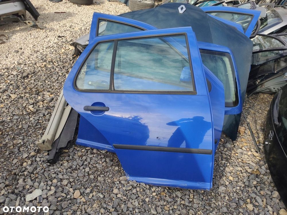 DRZWI PRAWY TYŁ VW GOLF IV LW5Z NIEBIESKIE 5D H/B - 1