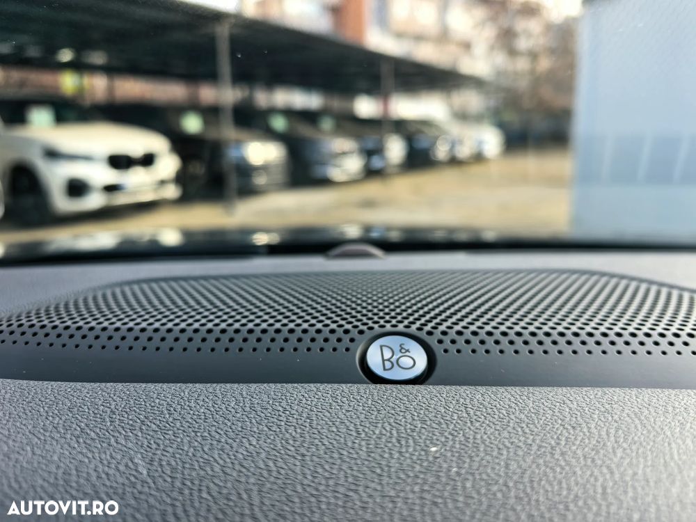 Ford Kuga 2.5 Duratec PHEV ST-LINE X - 21