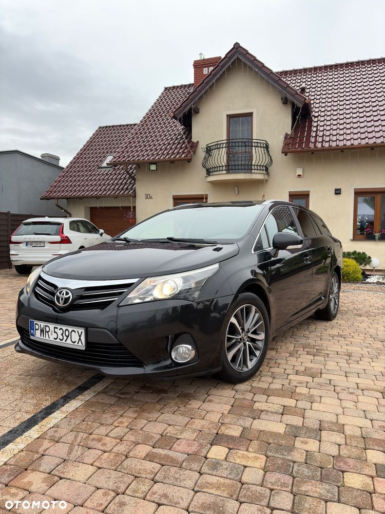 Toyota Avensis 2.0 D-4D Premium - 1