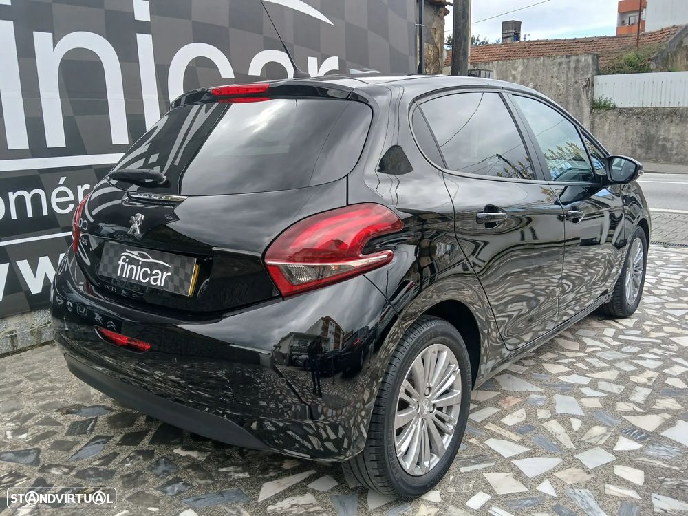 Peugeot 208 1.5 BlueHDi Signature - 6