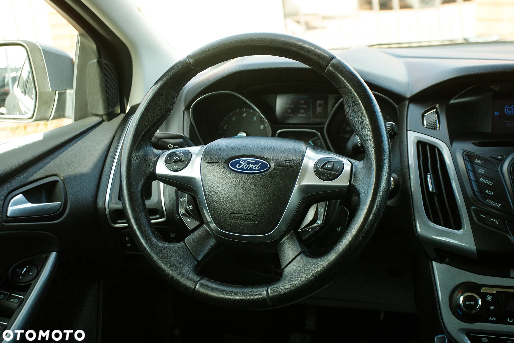 Ford Focus - 33