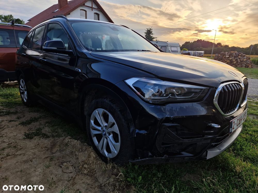 BMW X1 xDrive25e Business Edition - 6