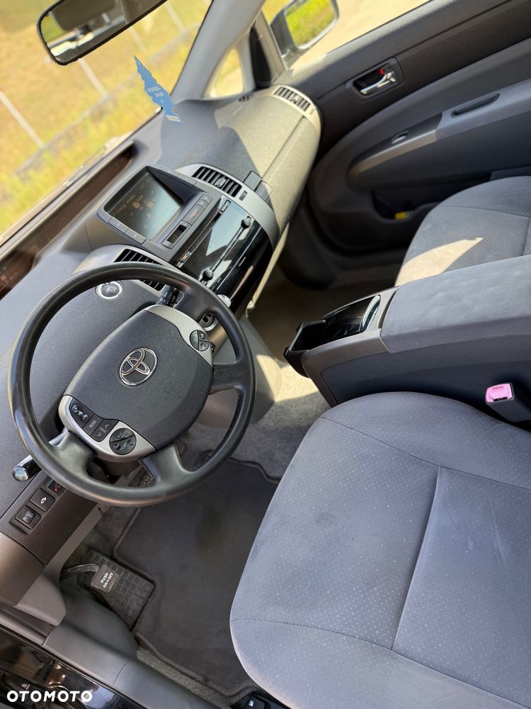 Toyota Prius - 10