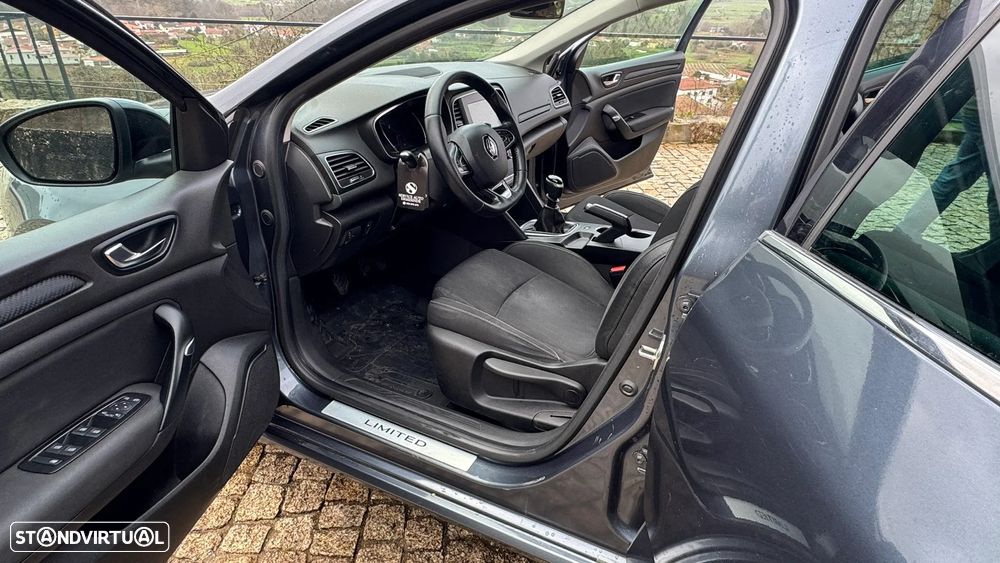 Renault Mégane 1.5 Blue dCi Limited - 4