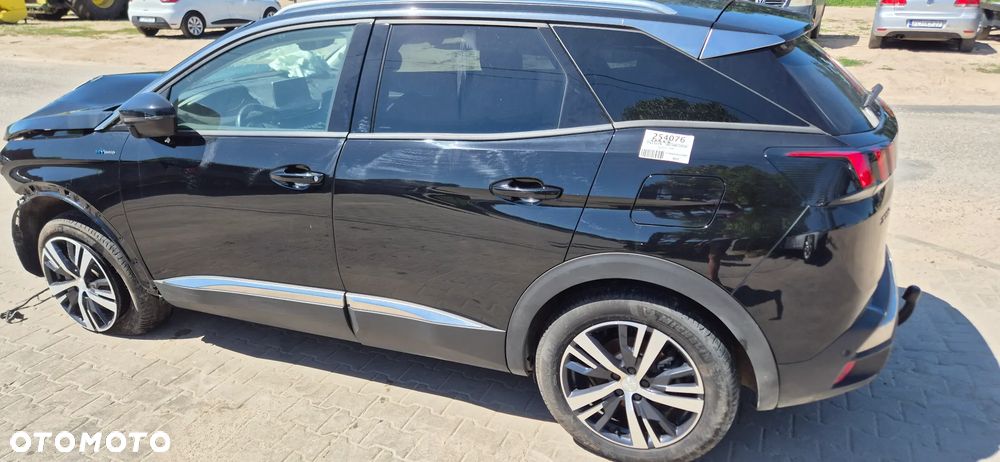 Peugeot 3008 1.6 PureTech HYbrid Allure S&S EAT8 - 7